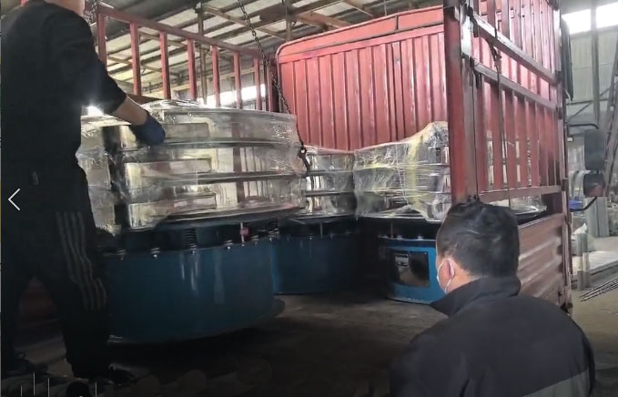 客户订制六台接触物料不锈钢旋振筛生产完成今日发货