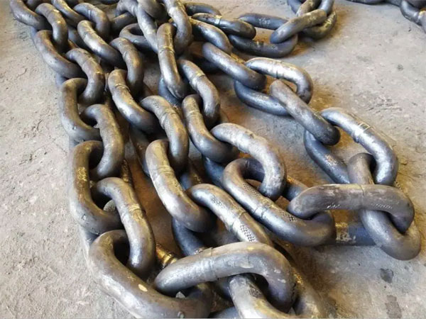 提升机链条摆动故障分析与解决方案