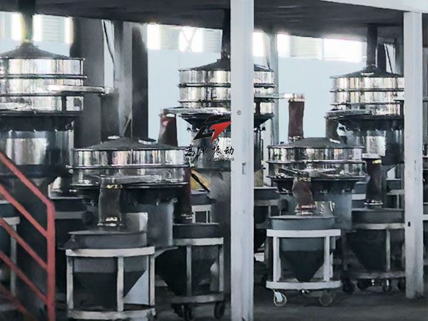 阶梯设计振动筛用户现场