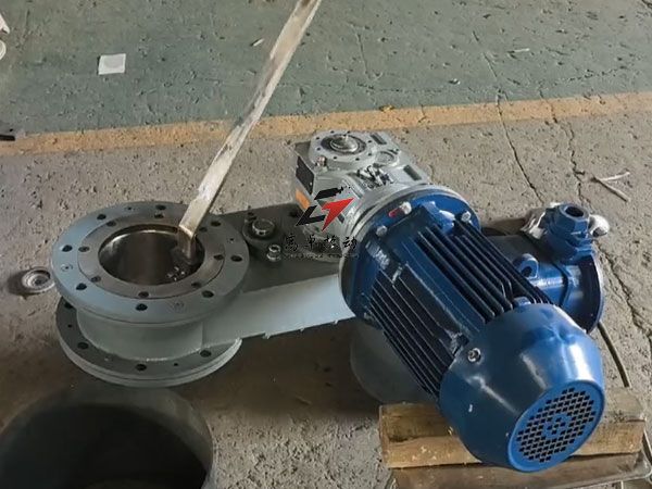 什么是旋转破拱器